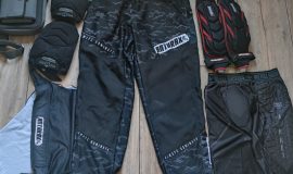 Anthrax Spartan Hose Gr. XL / Virtue Battlepack / BK Slideshorts / BK Kneepads / Anthrax Headwrap
