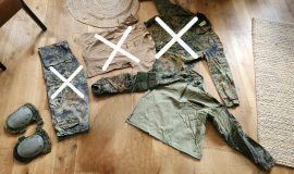 Combat Shirt und Knieschoner