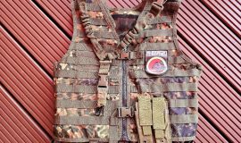 Camo-Weste Molle mit Battle-Pack und Magazintasche